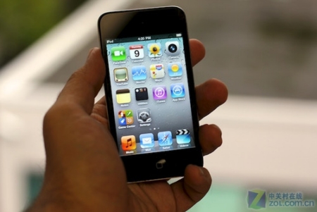 iPod Touch đời mới “đọ sức” iPhone 4 và iPad
