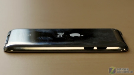 iPod Touch đời mới “đọ sức” iPhone 4 và iPad