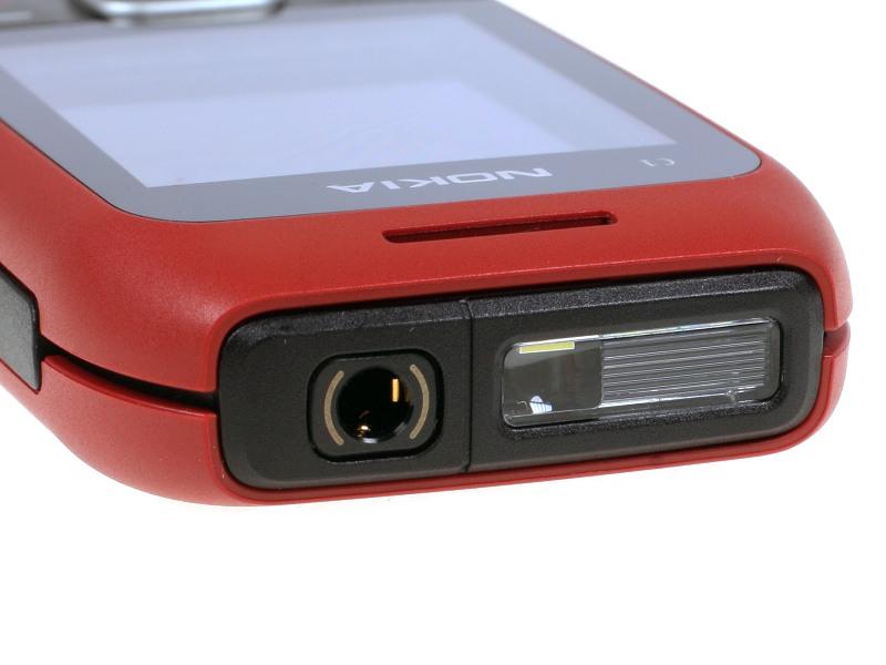 Nokia C1 00: Hai SIM nhưng chỉ một sóng