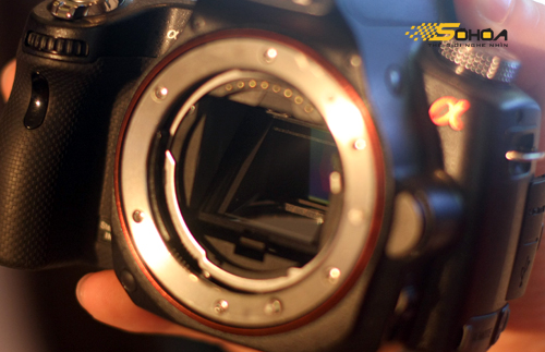 Sony Alpha A33 có giá gần 14 triệu đồng