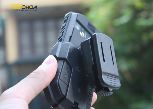 Điện thoại ngâm nước không hỏng Sonim