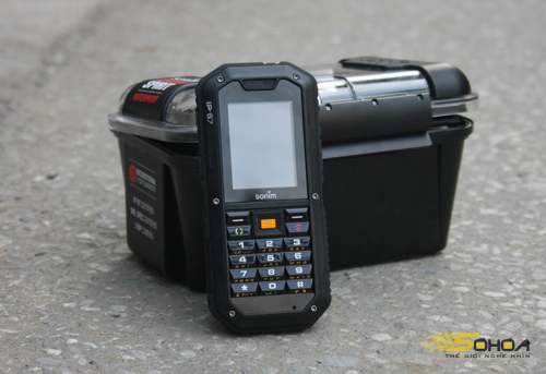 Điện thoại ngâm nước không hỏng Sonim