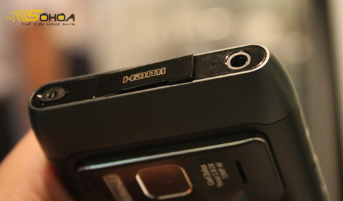 5 chiếc Nokia N8 đầu tiên về VN