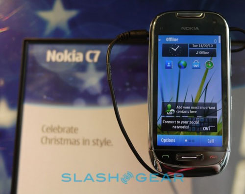 Nokia C7 đối mặt thách thức lớn