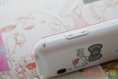 Cô nàng cảm ứng xinh đẹp Samsung C3303 Hello Kitty
