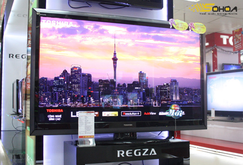 Toshiba XL700 đẹp cả dáng lẫn hình