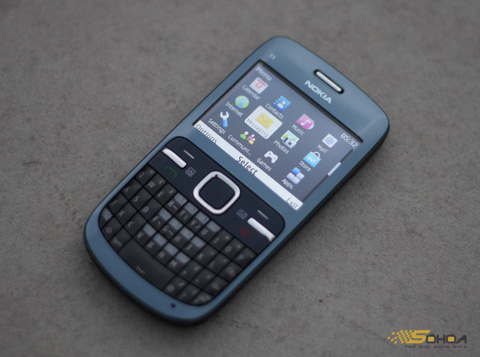 10 di động QWERTY giá rẻ 'ăn khách'