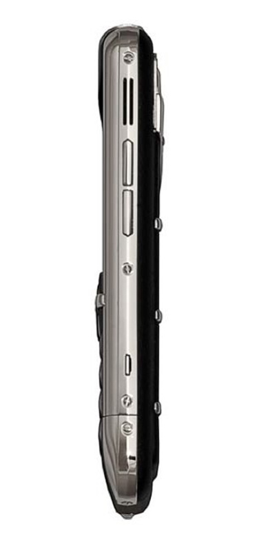 Cận cảnh Vertu bàn phím QWERTY
