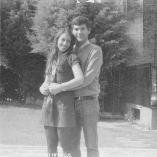 Máy ảnh Medium Format làm từ Lego