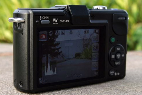 Trên tay Panasonic Lumix DMC-GF2 Trên tay Panasonic Lumix DMC-GF2