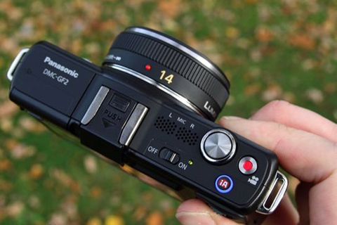Trên tay Panasonic Lumix DMC-GF2 Trên tay Panasonic Lumix DMC-GF2