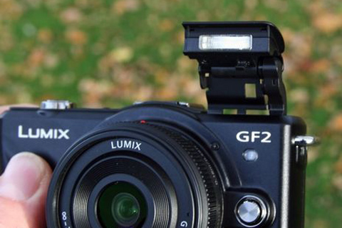 Trên tay Panasonic Lumix DMC-GF2 Trên tay Panasonic Lumix DMC-GF2
