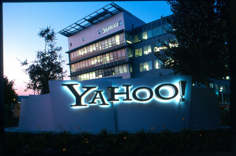 CIO Yahoo cất bước ra đi