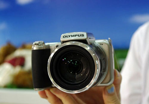 Những máy ảnh 'zoom khủng' tại VN Những máy ảnh 'zoom khủng' tại VN