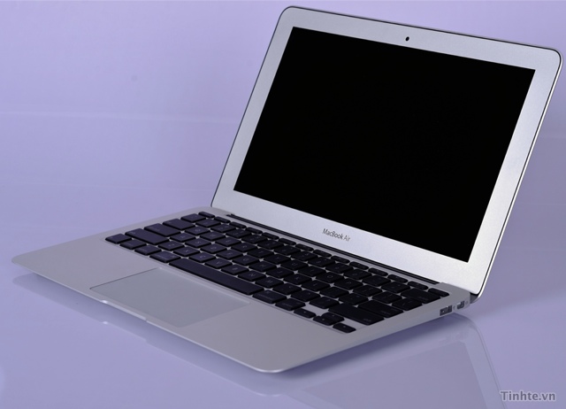 Thực hư về sức mạnh Macbook Air 2010 11.6 inch