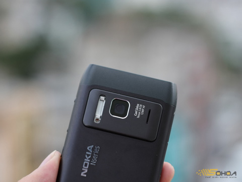 Đánh giá Nokia N8