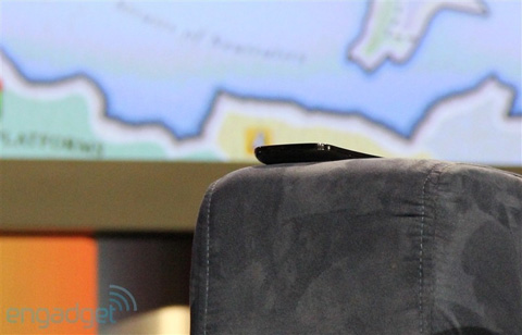 Samsung Nexus S xuất hiện trên tay ông chủ Google Samsung Nexus S xuất hiện trên tay ông chủ Google