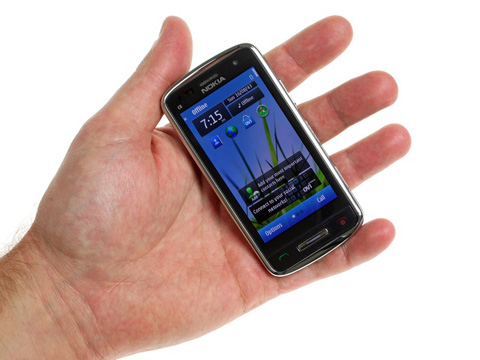 Ảnh thực tế Nokia C6-01
