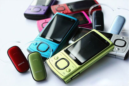 Điện thoại “đắt khách” tháng 10/2010