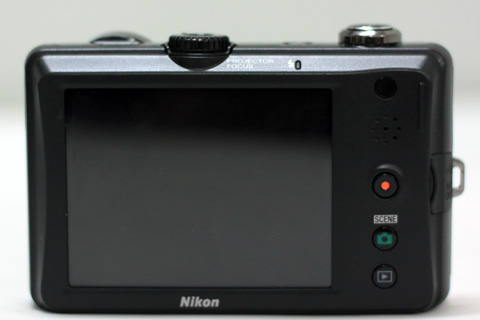 Review: Nikon Coolpix S1100pj