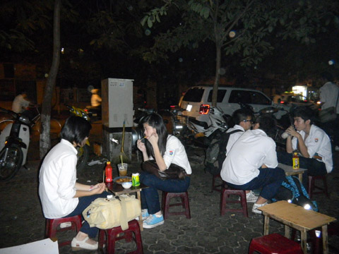 Review: Nikon Coolpix S1100pj