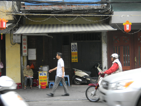 Review: Nikon Coolpix S1100pj