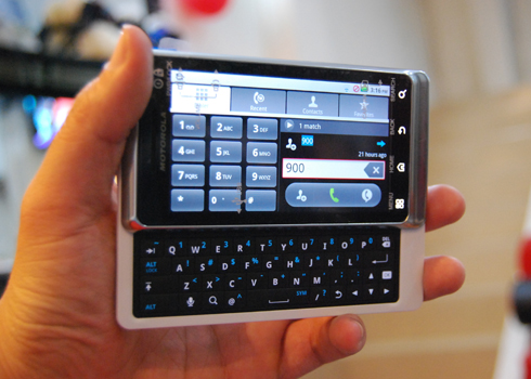 Droid 2 Global với chip điện thoại mạnh nhất thế giới về VN Droid 2 Global với chip điện thoại mạnh nhất thế giới về VN