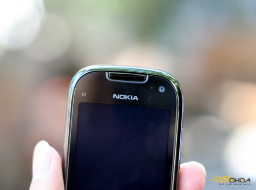 Ảnh thực tế Nokia C7