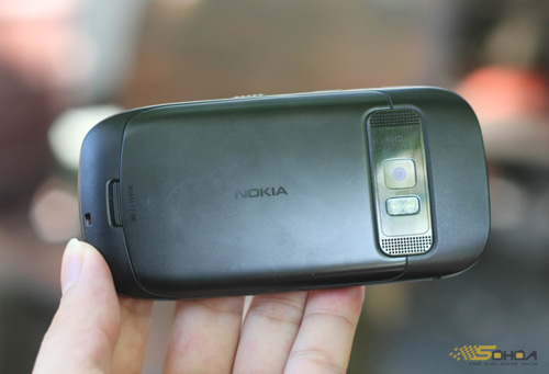 Ảnh thực tế Nokia C7