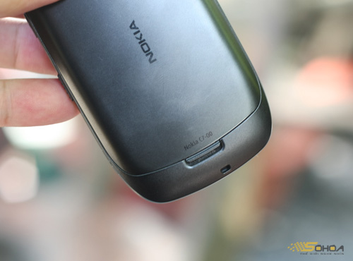 Ảnh thực tế Nokia C7