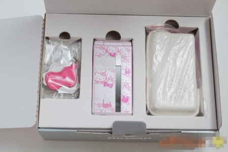 Cực ấn tượng với nàng mèo OKWAP A730 Hello Kitty