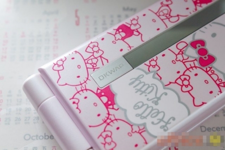 Cực ấn tượng với nàng mèo OKWAP A730 Hello Kitty