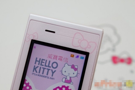 Cực ấn tượng với nàng mèo OKWAP A730 Hello Kitty