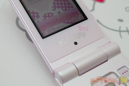 Cực ấn tượng với nàng mèo OKWAP A730 Hello Kitty