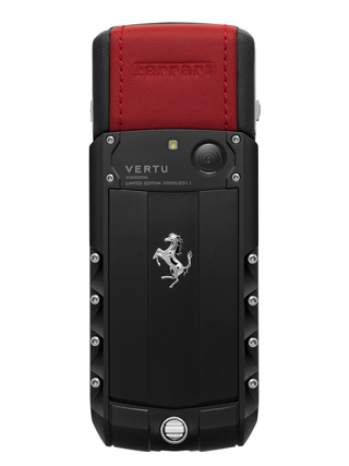 Dịch vụ thượng hạng từ siêu điện thoại Vertu