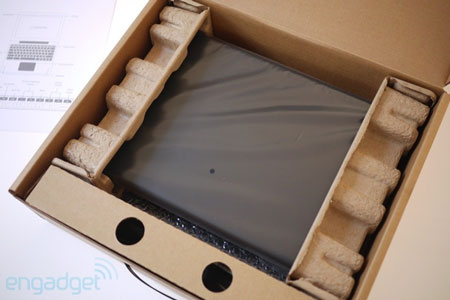 Đập hộp laptop đầu tiên của Google Đập hộp laptop đầu tiên của Google