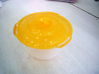 Nồi nhựa nấu cơm trong lò vi sóng Nồi nhựa nấu cơm trong lò vi sóng