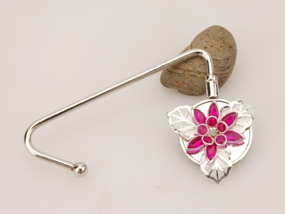 Móc áo đúng cách