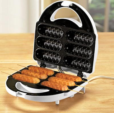 Làm chín xúc xích không cần dầu mỡ Làm chín xúc xích không cần dầu mỡ