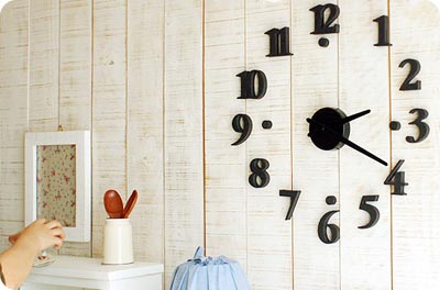 Đồng hồ dán tường độc đáo