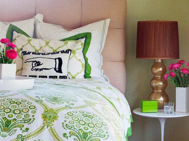 Màu lục nhạt lấp lánh