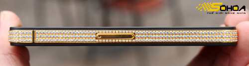iPhone 4 mạ v&agrave;ng đ&iacute;nh đ&aacute; Swarovski