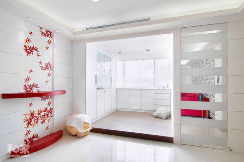 Nhà đẹp với màu đỏ và trắng