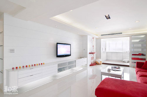 Nhà đẹp với màu đỏ và trắng