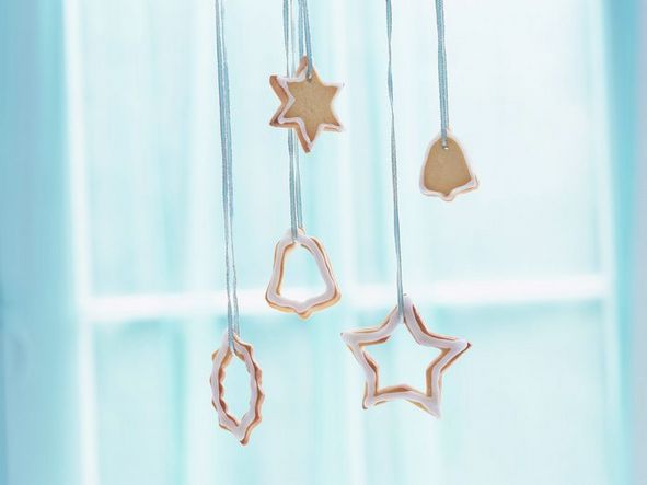 Trang trí cửa sổ đơn giản