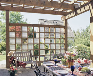 Vườn đẹp hơn nhờ mái hiên pergola