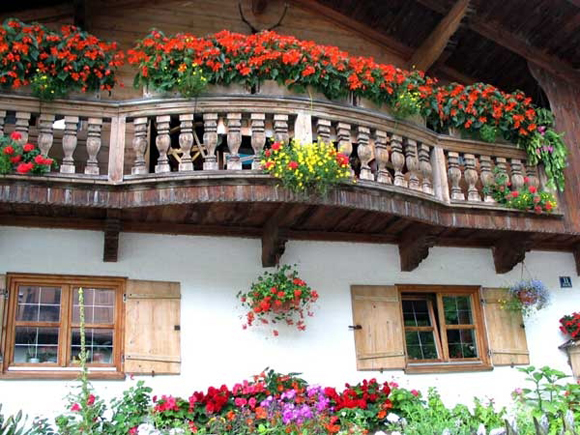 Ban công đẹp cho nhà phố