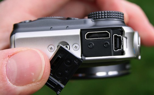 Ảnh máy siêu zoom nhỏ gọn - đa tài - Canon SX220 HS