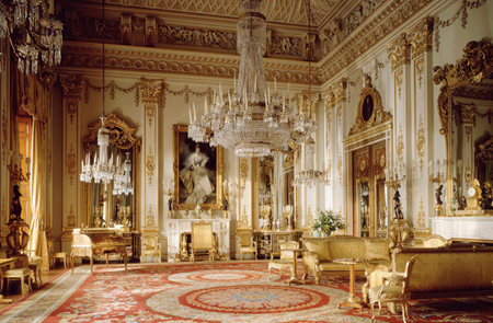 Cung điện Buckingham lộng lẫy trước ngày cưới của Hoàng tử Anh Cung điện Buckingham lộng lẫy trước ngày cưới của Hoàng tử Anh