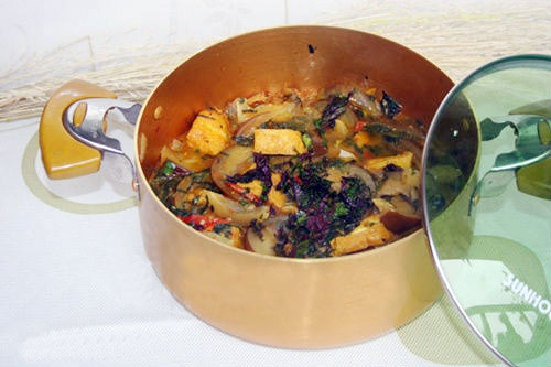 Nấu ăn: 30 phút với món cà tím bung